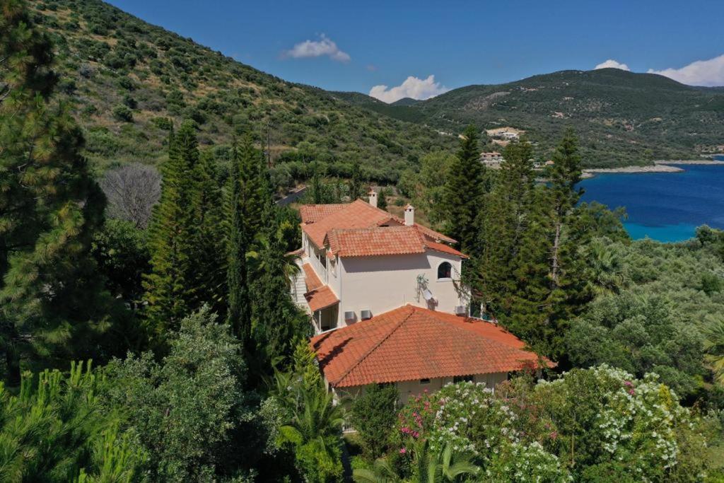 Vkastri Aparthotel Vasilikí Exterior foto